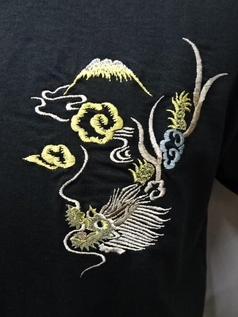 テーラー東洋　SUKA T-SHIRT EMBROIDERD　