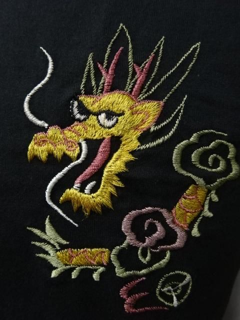 テーラー東洋 SUKA T-SHIRT EMBROIDERD “GOLD DRAGON” TT79390