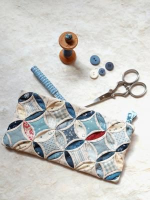 カテドラルウィンドウのポーチ - クリブキルトオンラインショップ Crib