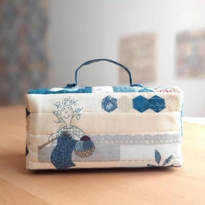 25010-70 パネルファブリック ブルー - クリブキルトオンライン