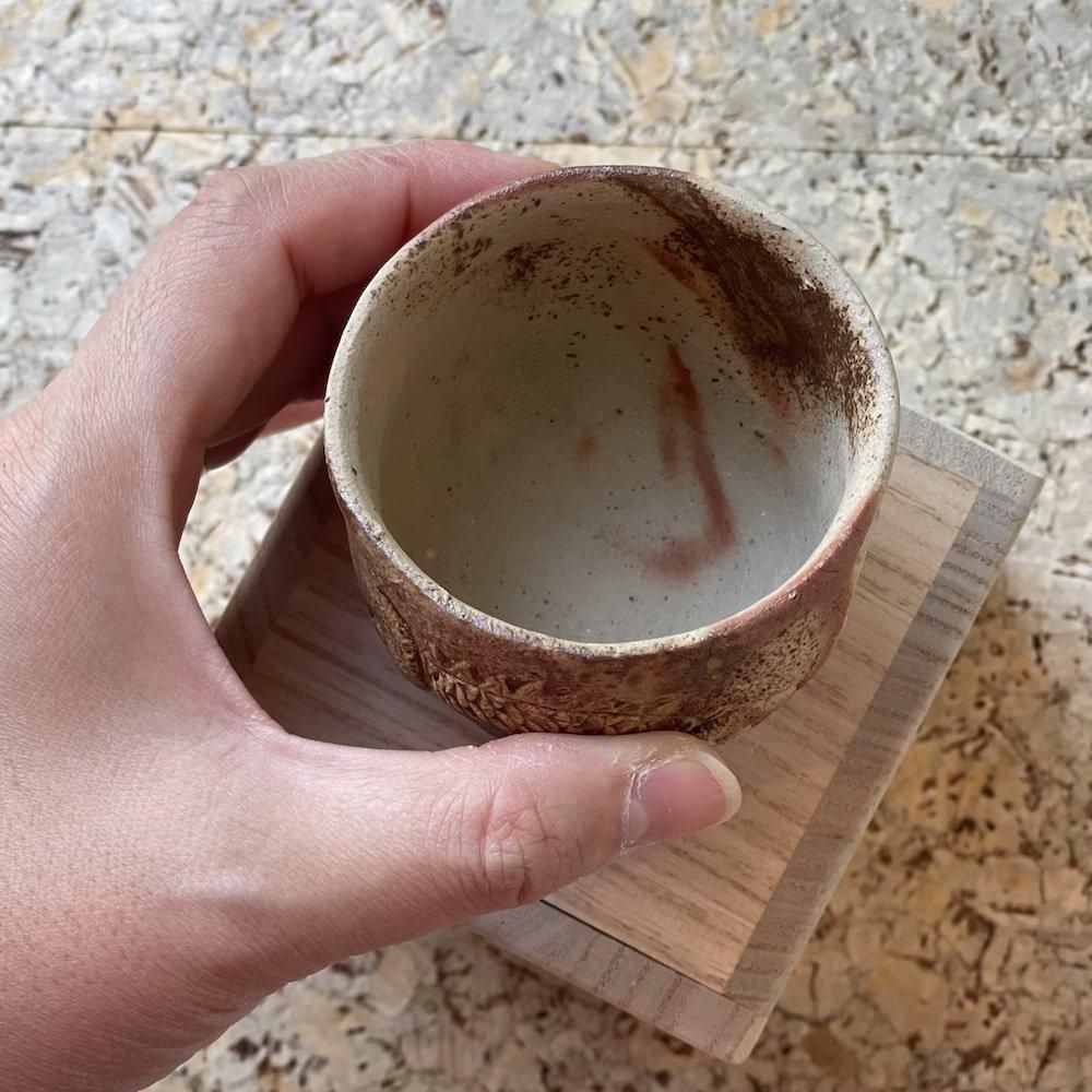 楽天市場】備前焼 ぐいのみ 小西陶藏作 備前焼緋襷 備前焼ひだ