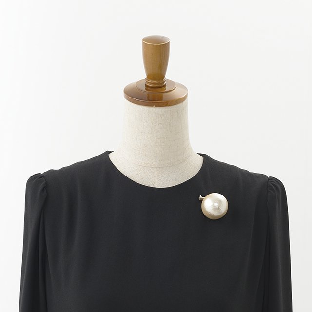 petite robe noire / ３.５cm １粒プティパール・ブローチ（L）OT000103