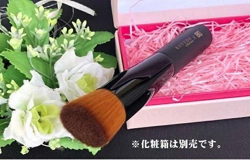 プレミアムリキッドファンデーションブラシ箱別