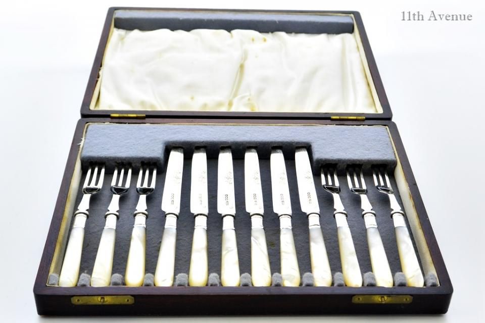 James Dixon & Sons【イギリス】白蝶貝と純銀のナイフ＆フォークセット