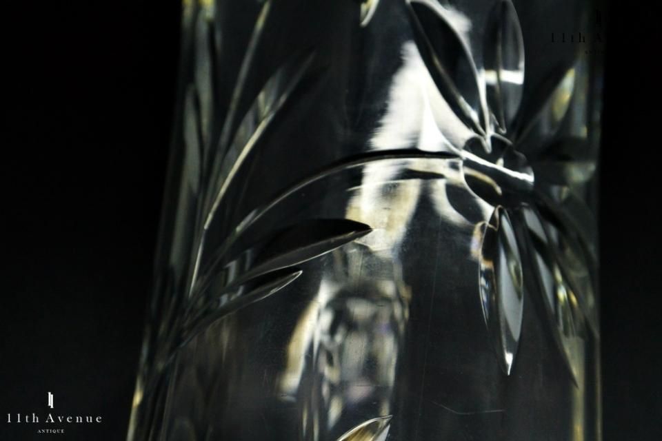 バカラ【Baccarat】グラヴィール装飾花文花瓶 - 西洋