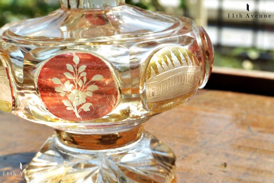 ボヘミア【アンティーク】グラヴィール装飾の香水瓶 - 西洋