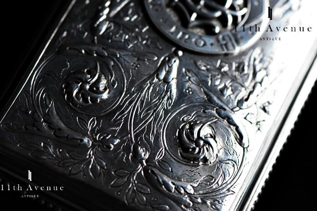 ジュール・ヴィエズ【フランス】ルネサンス＆ルイ16世様式　純銀製ボックス