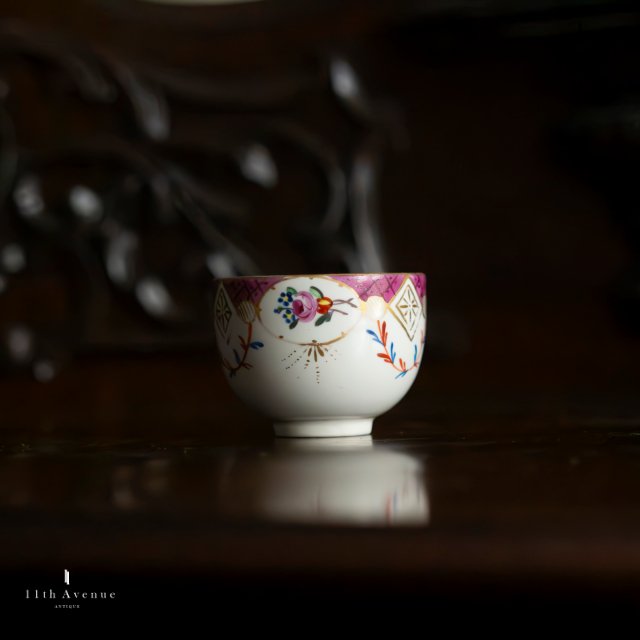 ウィーン窯　薔薇絵（外絵）トルココーヒーカップ　1802年