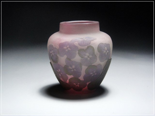 エミール、ガレの花瓶(1900-1931)-