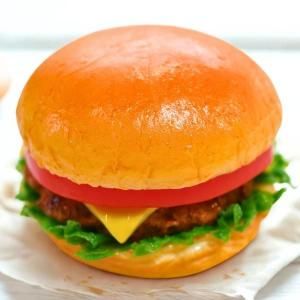 トマトチーズバーガー<img class='new_mark_img2' src='https://img.shop-pro.jp/img/new/icons58.gif' style='border:none;display:inline;margin:0px;padding:0px;width:auto;' />