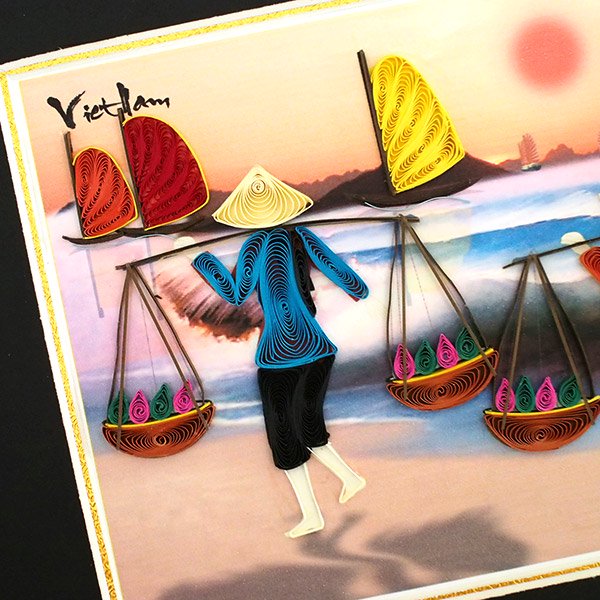 ベトナム クイリングアート 【Quilling art】20×25 海辺を歩く女性たち【画像2】