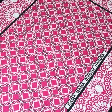 ピンク 雑貨 ケニア カンガ布 110×150【世界の母親として】ピンク