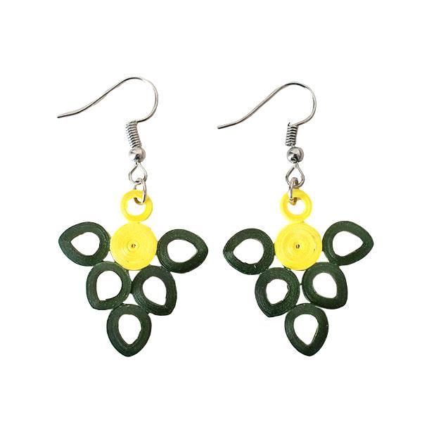 ベトナム刺繍ピアス