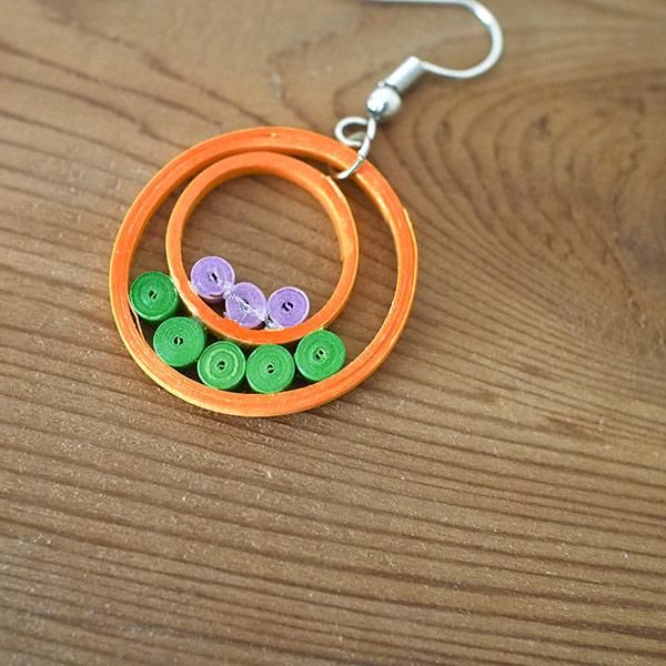 ベトナム刺繍ピアス