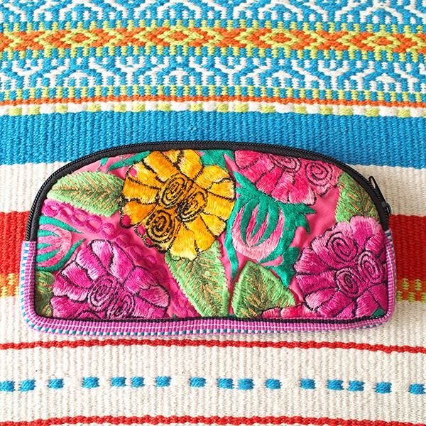 マヤの手刺繍マント 民族衣装