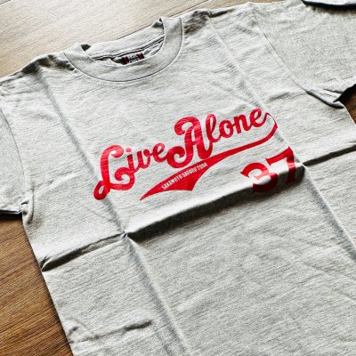 ■Live alone 2 ツアーTシャツ<img class='new_mark_img2' src='https://img.shop-pro.jp/img/new/icons59.gif' style='border:none;display:inline;margin:0px;padding:0px;width:auto;' />