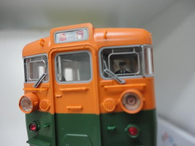 新商品】弊社鉄道員をお手元に…！？ 「駅員フィギュア」を発売