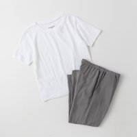 T-Shirt/Cropped Pants Set（Women）