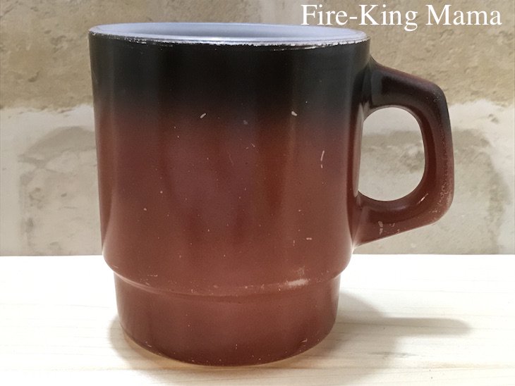 ファイヤーキング Fire King 茶色×赤茶 スタッキングマグ EXCELLENT- Fire-King ファイヤーキング 専門店  Fire-King Mama