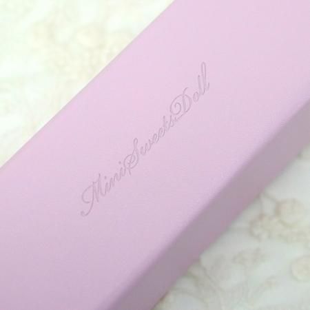 メガネケース「Mini Sweets Doll」ピンク - DOLLCE