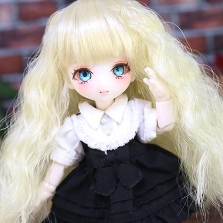 4inchロングウエーブ 蜂蜜色 Dollウィッグと洋服のお店 Dollce ドルチェ