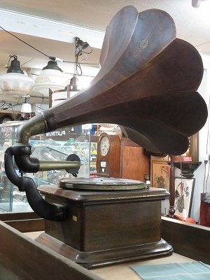 NIPPON OPHONE蓄音機木製ラッパ(楽天）