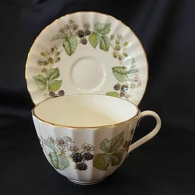 Royal Worcester ロイヤルウースター ”ラビニア” カップ＆ソーサー