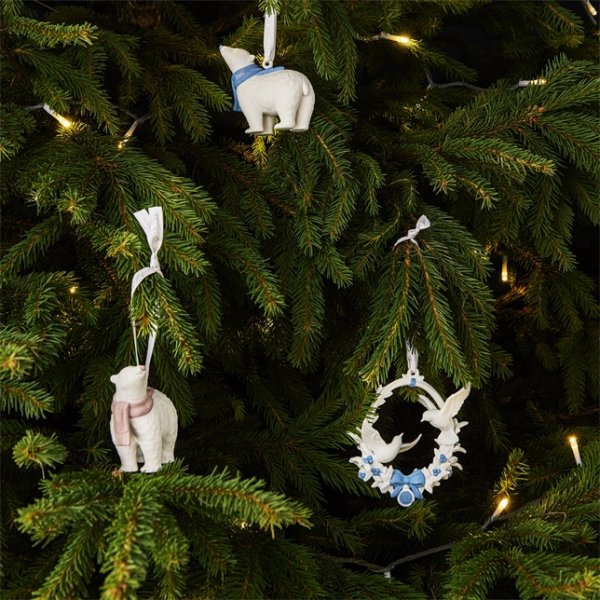 ウェッジウッド オーナメント2021 ベビー ファーストクリスマス ベア ブルー 2021 'Baby's First Christmas Blue  Decoration' - 西洋陶磁器・テーブルウエア｜アルテサニア・ノーブレ Artesania Noble