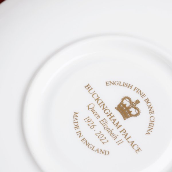 ロイヤルコレクション Royal Collection エリザベス2世女王記念 Teacup And Saucer ティーカップ＆ソーサー -  西洋陶磁器・テーブルウエア｜アルテサニア・ノーブレ Artesania Noble