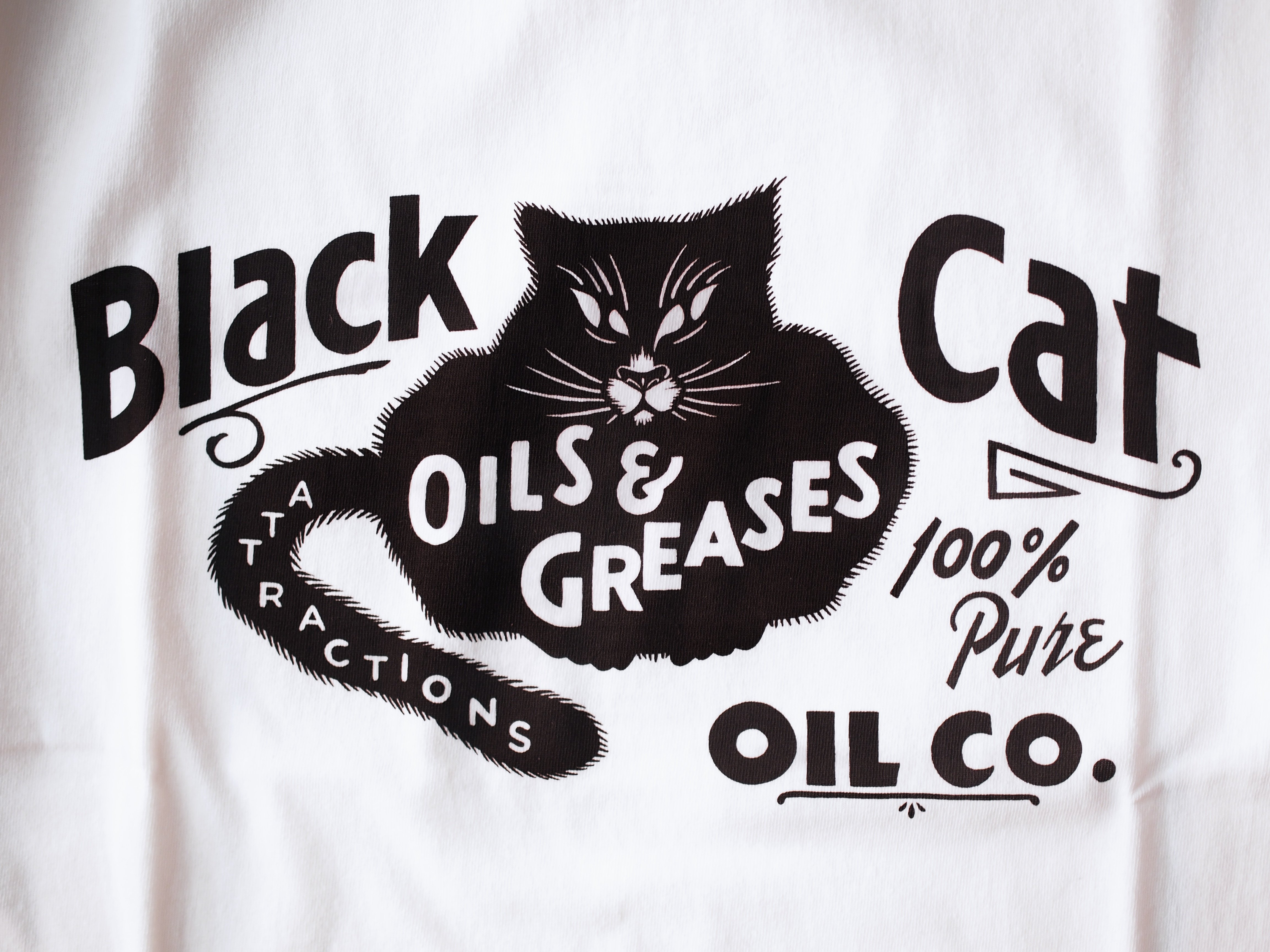 アトラクションズ Attractions Black Cat Tee