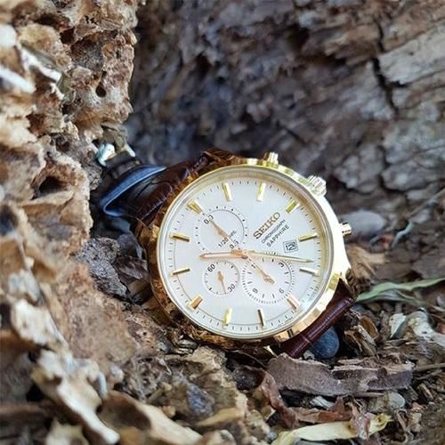 クロノグラフィースイス 18K金無垢 希少70バルジュー メンズ腕時計