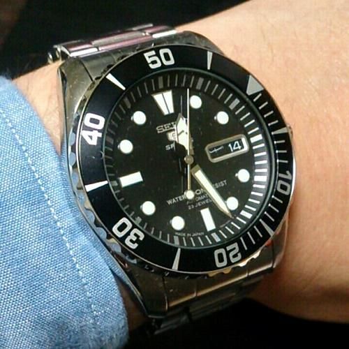 逆輸入SEIKO 5 SPORTS セイコーファイブSオートマチック