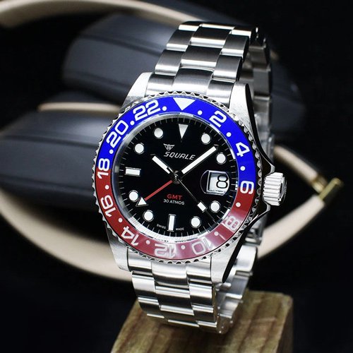 スクワーレ|Squale/時計/30 ATMOS Blue-Red GMT  Ceramica/GMT/オートマチック/ブラックダイアル×ステンレスベルト- 腕時計の通販ならワールドウォッチショップ