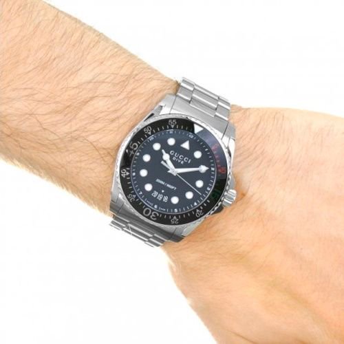 グッチ　時計　メンズ　ダイブ　YA136208A　ブラック×シルバーステンレスベルト- 腕時計の通販ならワールドウォッチショップ