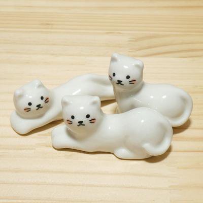 寝そべった姿がかわいい 白猫箸置き 3匹セット 猫グッズ 猫雑貨倉庫 猫グッズ専門ショップ