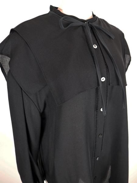 美品 Lallia Mu ラリアムー クロッシェカフネックピースブラウス 美品 Lallia Mu ラリアムー クロッシェカフネックピースブラウス