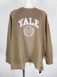 <img class='new_mark_img1' src='https://img.shop-pro.jp/img/new/icons8.gif' style='border:none;display:inline;margin:0px;padding:0px;width:auto;' />【MICA&DEAL】YALE Univ. 裏起毛バックフレアスエット【Made in japan】