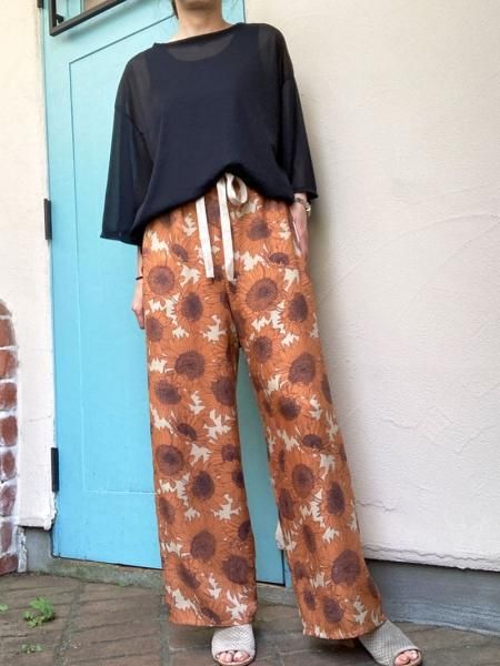 NUS】ひまわり柄プリントイージーパンツ - Carry On ONLINE STORE