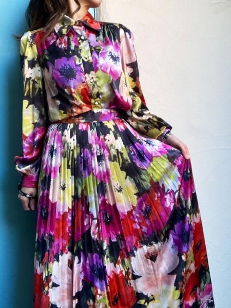 DOUBLE STANDARD CLOTHING】サテンフラワープリントプリーツ