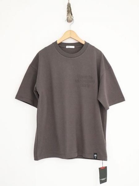 DOUBLE STANDARD CLOTHING】エンボスロゴ天竺TEE - Carry On