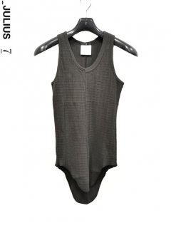 _JULIUS Tank Top<img class='new_mark_img2' src='https://img.shop-pro.jp/img/new/icons38.gif' style='border:none;display:inline;margin:0px;padding:0px;width:auto;' />
