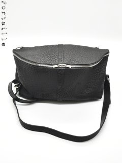 Portaille West Bag<img class='new_mark_img2' src='https://img.shop-pro.jp/img/new/icons8.gif' style='border:none;display:inline;margin:0px;padding:0px;width:auto;' />