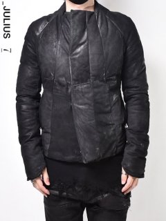 JULIUS Seamed Jacket <img class='new_mark_img2' src='https://img.shop-pro.jp/img/new/icons38.gif' style='border:none;display:inline;margin:0px;padding:0px;width:auto;' />