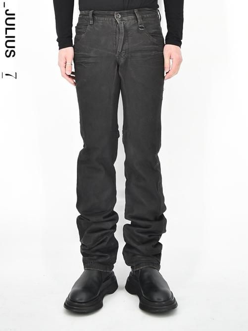 ユリウス JULIUS 12oz Coated Denim Wide Gasmask Cargo Pants