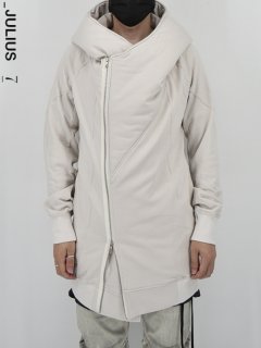 _JULIUS SWEAT PADDED HOOD PARKA -PLASTER-<img class='new_mark_img2' src='https://img.shop-pro.jp/img/new/icons8.gif' style='border:none;display:inline;margin:0px;padding:0px;width:auto;' />