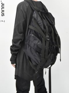 _JULIUS MEMORY CROSS BACKPACK<img class='new_mark_img2' src='https://img.shop-pro.jp/img/new/icons8.gif' style='border:none;display:inline;margin:0px;padding:0px;width:auto;' />