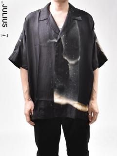 JULIUS Short Sleeve Graphic Shirt