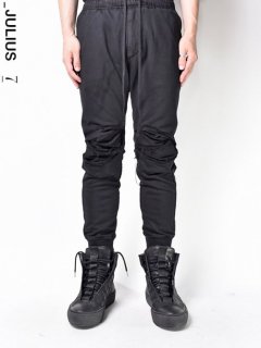 JULIUS Biker Track Pants<img class='new_mark_img2' src='https://img.shop-pro.jp/img/new/icons8.gif' style='border:none;display:inline;margin:0px;padding:0px;width:auto;' />