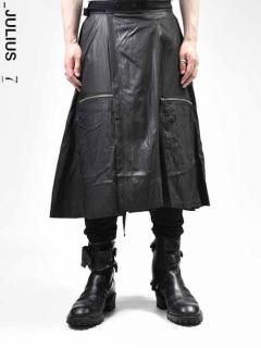 JULlUS Vessel Deform Skirt<img class='new_mark_img2' src='https://img.shop-pro.jp/img/new/icons8.gif' style='border:none;display:inline;margin:0px;padding:0px;width:auto;' />