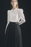<img class='new_mark_img1' src='https://img.shop-pro.jp/img/new/icons8.gif' style='border:none;display:inline;margin:0px;padding:0px;width:auto;' />PUFF CUP-SLEEVE PEARL BLOUSE(DOT)

